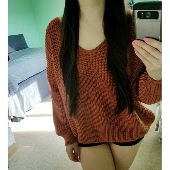 ❌ SOLD OUT ❌ Rusty Orange Sweater - Picture 2 of 6